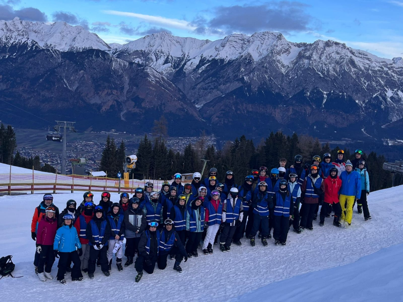 2025_ski.jpg